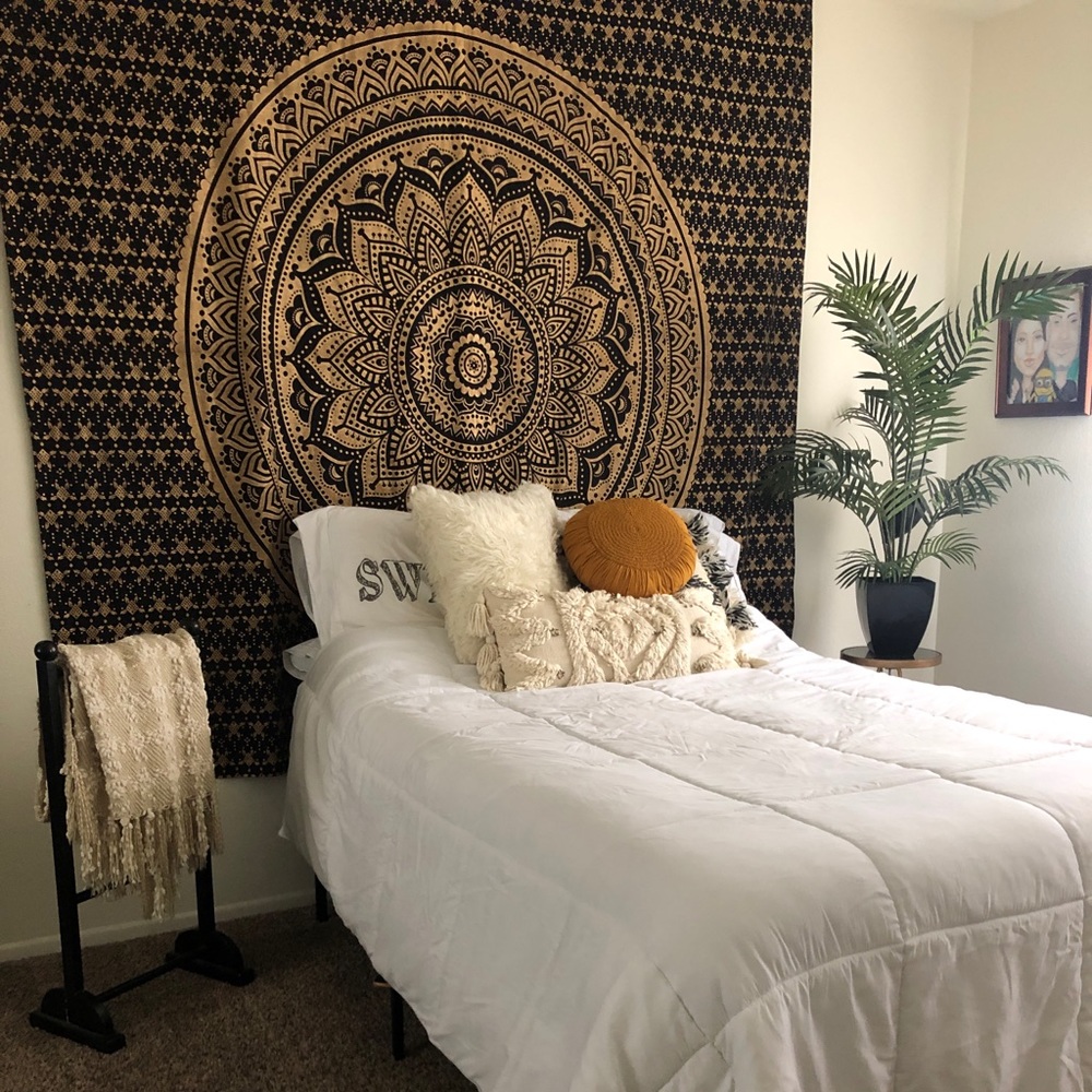 UO Mandala Tapestry Wall Hanging